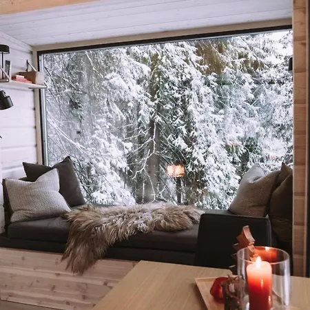 Lauv Tretopphytter Villa *